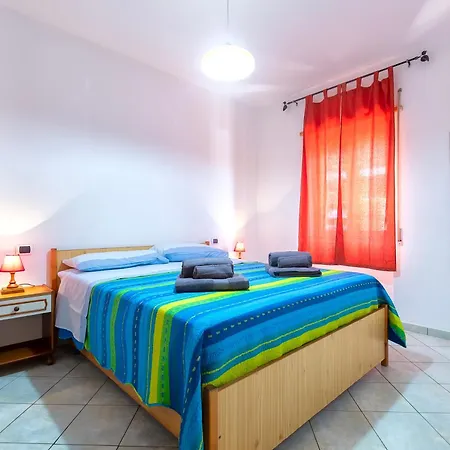 House Leoni شقة *