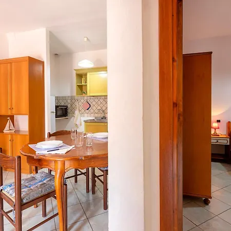 House Leoni * ايزولا روسا