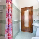 House Leoni