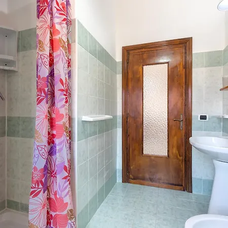 House Leoni